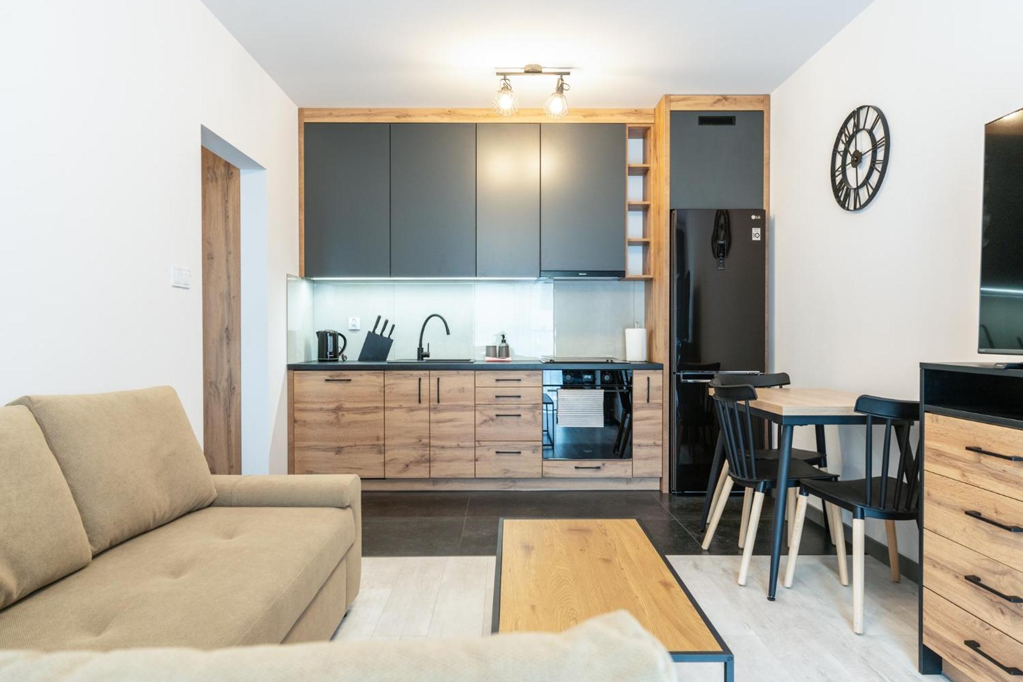 Raciborska 2-Bedroom Apartment カトヴィツェ エクステリア 写真