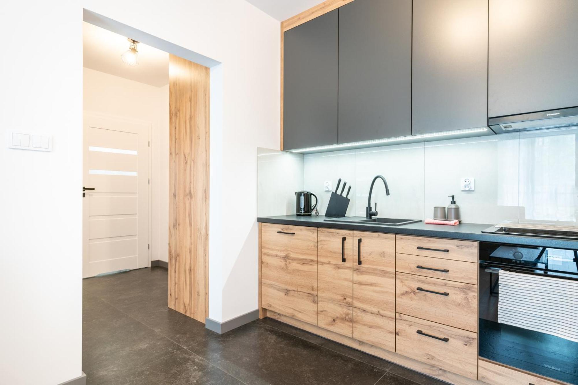 Raciborska 2-Bedroom Apartment カトヴィツェ エクステリア 写真