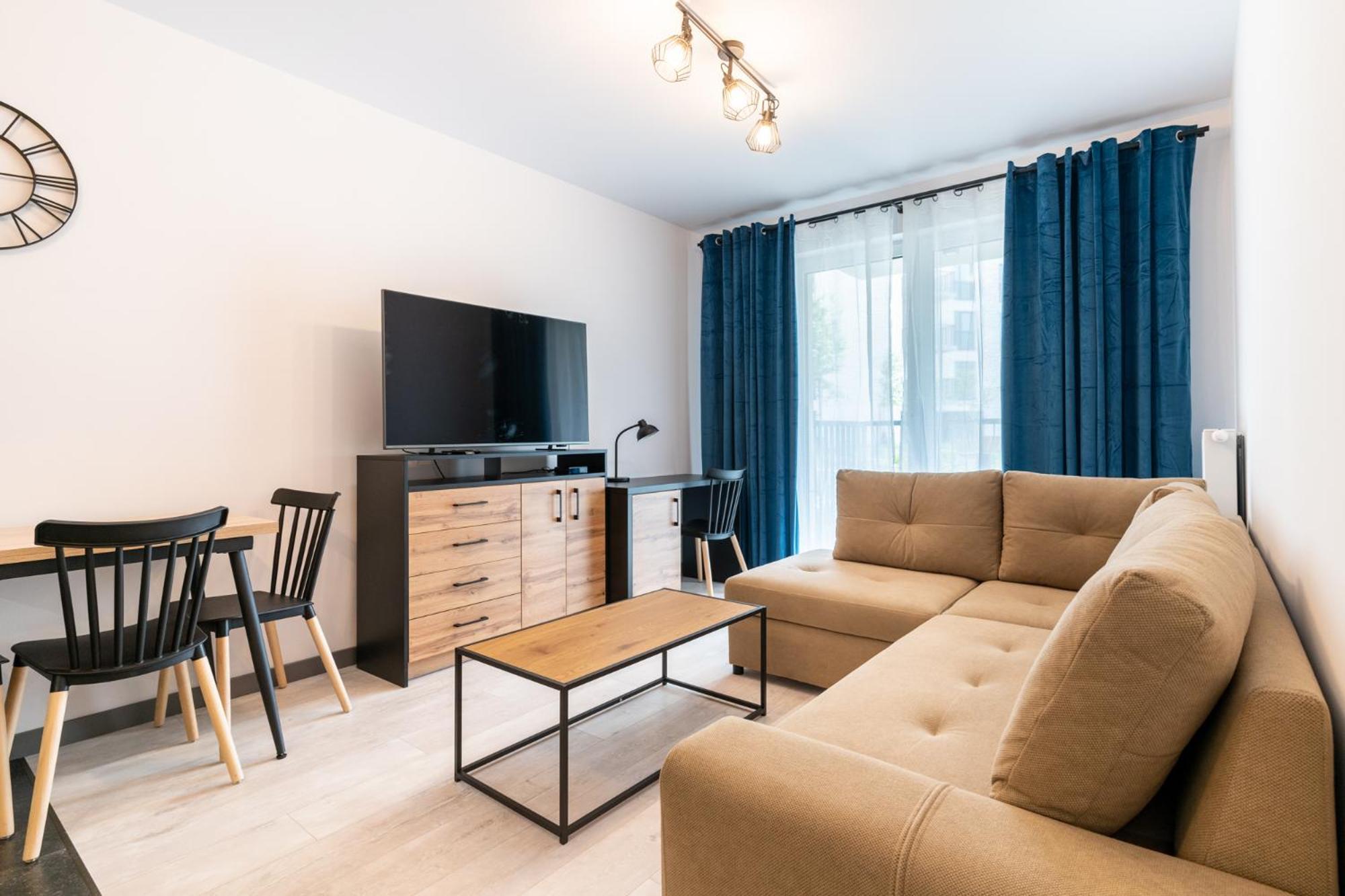 Raciborska 2-Bedroom Apartment カトヴィツェ エクステリア 写真